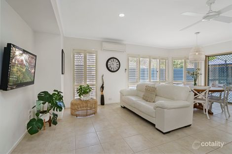 Property photo of 11 Wattlepark Lane Robina QLD 4226
