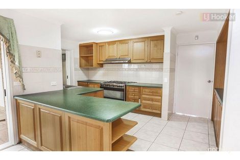 Property photo of 43 Rokeby Crescent Craigieburn VIC 3064