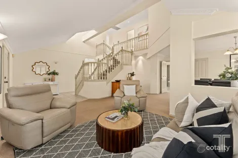 Property photo of 145 Cribb Road Carindale QLD 4152