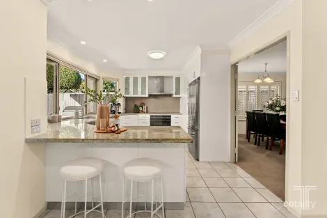 Property photo of 145 Cribb Road Carindale QLD 4152