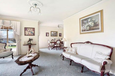 Property photo of 7 Tamlin Place Chirnside Park VIC 3116