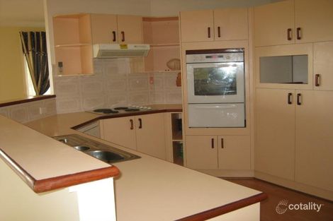 Property photo of 4 McPhee Close Woolgoolga NSW 2456