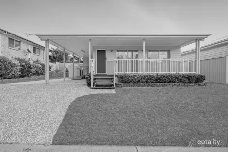 Property photo of 8/45 Sealy Street Silkstone QLD 4304