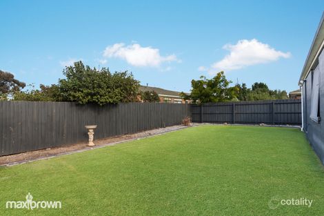 Property photo of 15 Macdonald Close Wallan VIC 3756