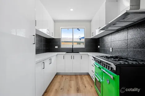 Property photo of 2 Kurrajong Place Safety Bay WA 6169