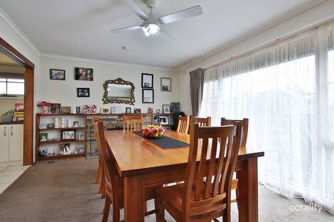 Property photo of 2 Wallace Way Mooroolbark VIC 3138