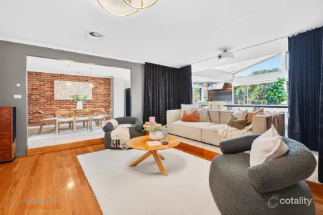 Property photo of 77 Jackie Howe Crescent Macarthur ACT 2904