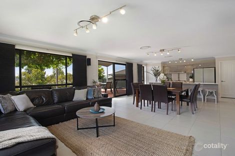Property photo of 32 Ripon Way Macquarie Hills NSW 2285