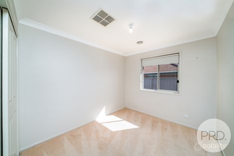 Property photo of 84 Yentoo Drive Glenfield Park NSW 2650