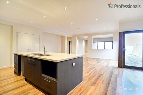 Property photo of 31 Carmine Circuit Burnside VIC 3023