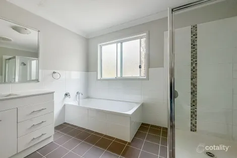 Property photo of 12/1A Woodbury Park Drive Mardi NSW 2259