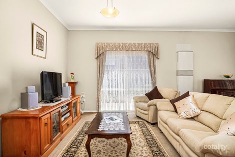 Property photo of 12 Netherton Place Caroline Springs VIC 3023