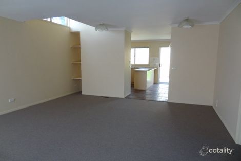 Property photo of 2/56 Parkmore Road Bentleigh East VIC 3165