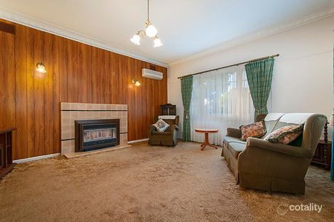 Property photo of 31 Cypress Avenue Brooklyn VIC 3012
