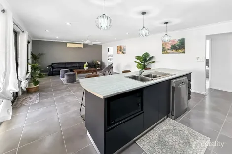 Property photo of 21 Katey Crescent Mirani QLD 4754