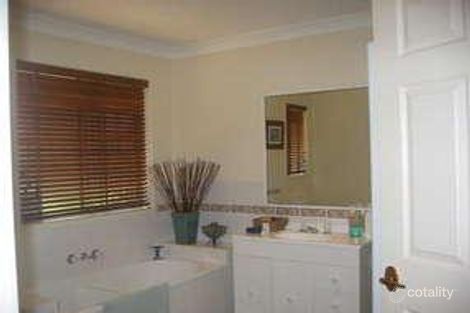 Property photo of 2 Samson Crescent Hemmant QLD 4174