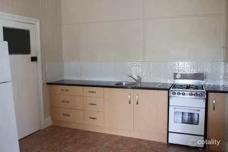 38 Ruth St, Highgate Hill, QLD 4101