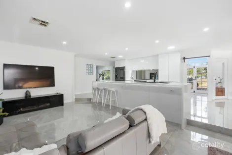 Property photo of 5 The Spit Kallaroo WA 6025