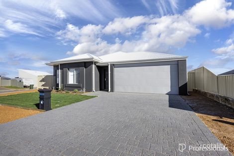 18 Schooner Pass, Glenfield, WA 6532