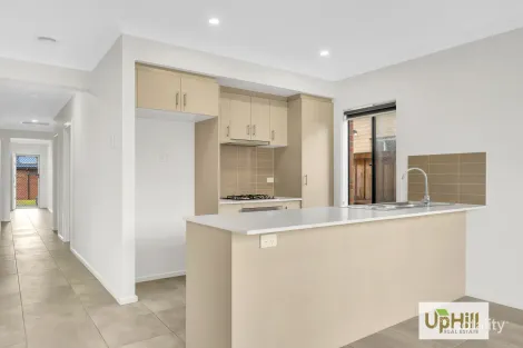 Property photo of 3 Candelo Street Clyde VIC 3978