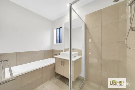 Property photo of 3 Candelo Street Clyde VIC 3978