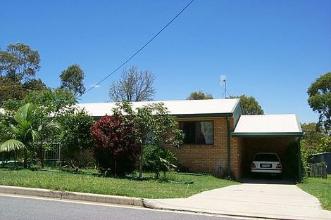 15 Hawthorne St, West Gladstone, QLD 4680