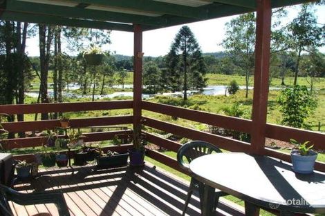 Property photo of 8 Coach House Place Mooloolah Valley QLD 4553