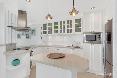 Property photo of 9E/52 Goodwin Terrace Burleigh Heads QLD 4220