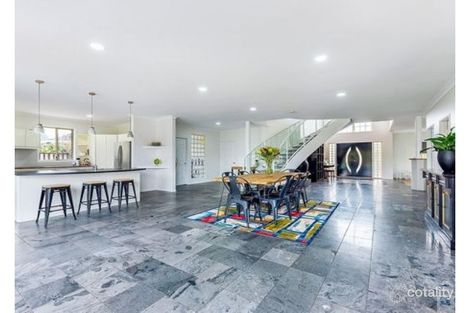 Property photo of 115 Port Jackson Boulevard Clear Island Waters QLD 4226
