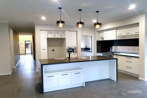 Property photo of 3 Perry Road Werribee VIC 3030