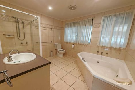 Property photo of 79 Winyard Drive Mooroolbark VIC 3138