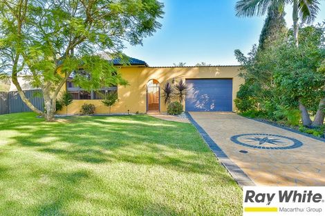 Property photo of 3 Popondetta Place Glenfield NSW 2167