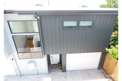 Property photo of 25A Tenth Avenue Coorparoo QLD 4151