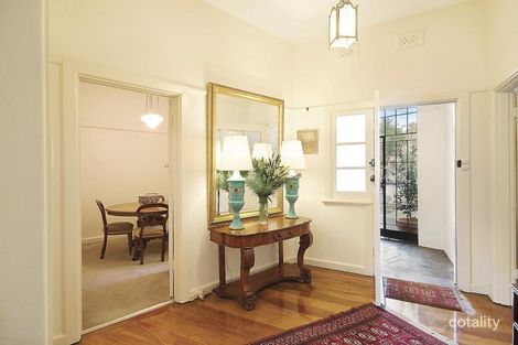 Property photo of 1/2 Clovelly Court Hawthorn VIC 3122