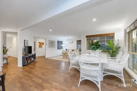 Property photo of 27 Grandview Place Carindale QLD 4152