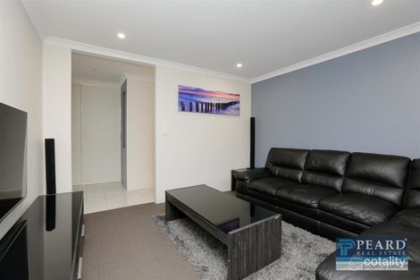Property photo of 8 Topiary Avenue Piara Waters WA 6112