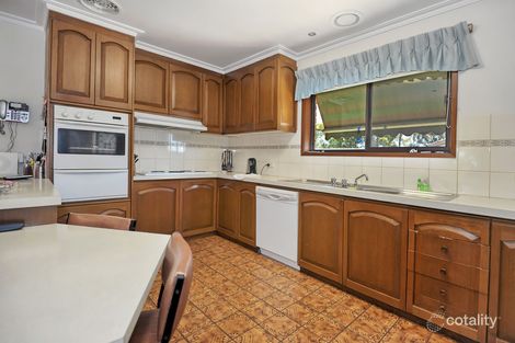 Property photo of 10 Rowan Parade Wendouree VIC 3355