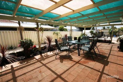 Property photo of 2 Amulla Court Halls Head WA 6210