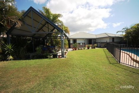 Property photo of 8 Kensington Place Kin Kora QLD 4680