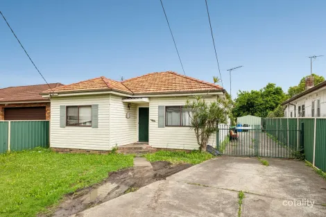 Property photo of 40 Railway Parade Fairfield NSW 2165