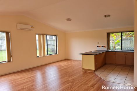 Property photo of 15 Green Place Durack QLD 4077