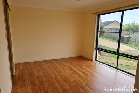 Property photo of 15 Green Place Durack QLD 4077