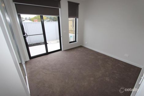 Property photo of 19 Monteith Place Ballarat Central VIC 3350