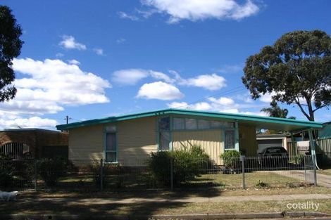 56 Sandakan Cres, Lethbridge Park, NSW 2770