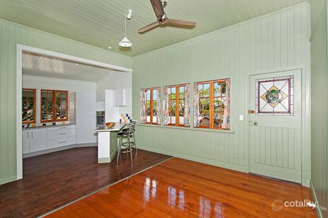 Property photo of 142 Englefield Road Oxley QLD 4075