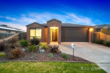 Property photo of 8 David Street Pakenham VIC 3810