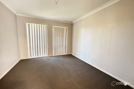 Property photo of 74A Close Street Parkes NSW 2870