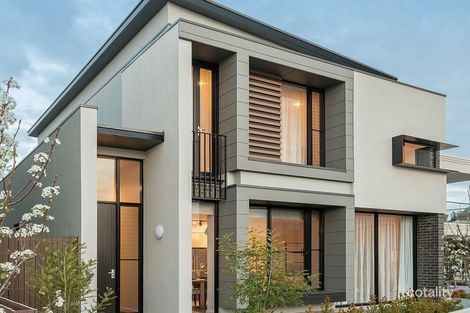 31 Troubridge Dr, West Lakes, SA 5021