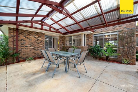 Property photo of 21 Pinnacle Crescent Brookfield VIC 3338