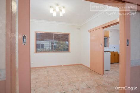 Property photo of 50 Walteela Avenue Mount Austin NSW 2650